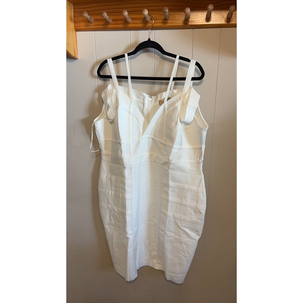 Hybrid & Company White Bodycon Dress